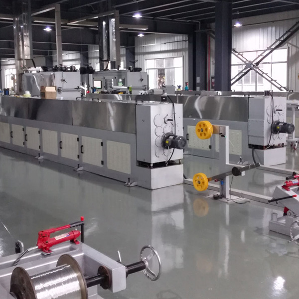 臥式2700聚四氟乙烯推擠機(jī)